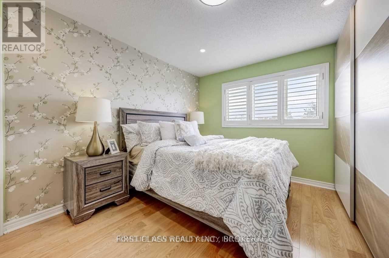 17 Zippora Drive, Richmond Hill, Ontario  L4S 2M6 - Photo 8 - N13635040