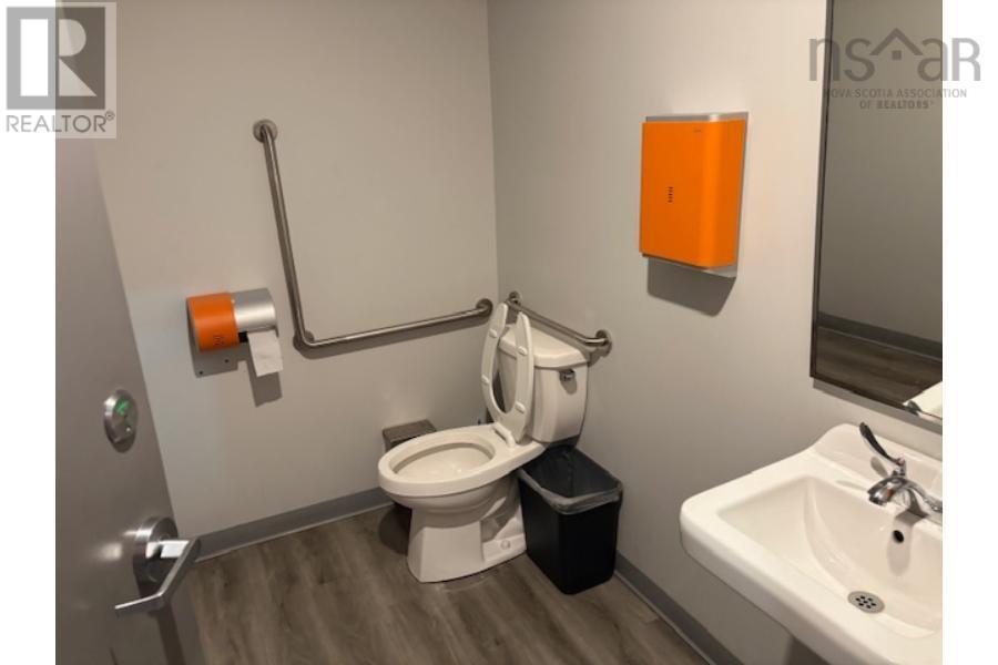 6411 6413 6415 Quinpool Road, Halifax, Nova Scotia  B3L 1A7 - Photo 34 - 202608024