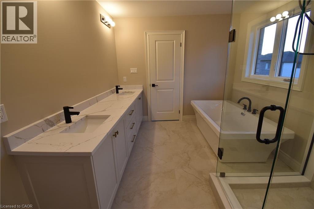 8 Dunlop Road, Hamilton, Ontario  L9B 1J6 - Photo 25 - 40701722