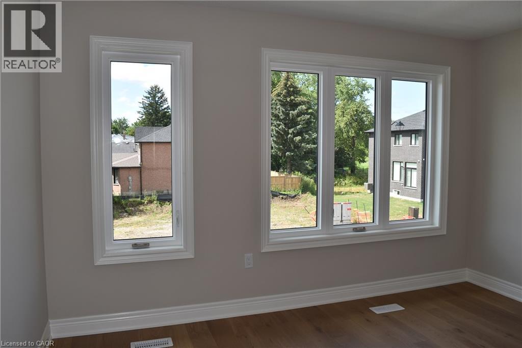 8 Dunlop Road, Hamilton, Ontario  L9B 1J6 - Photo 28 - 40701722