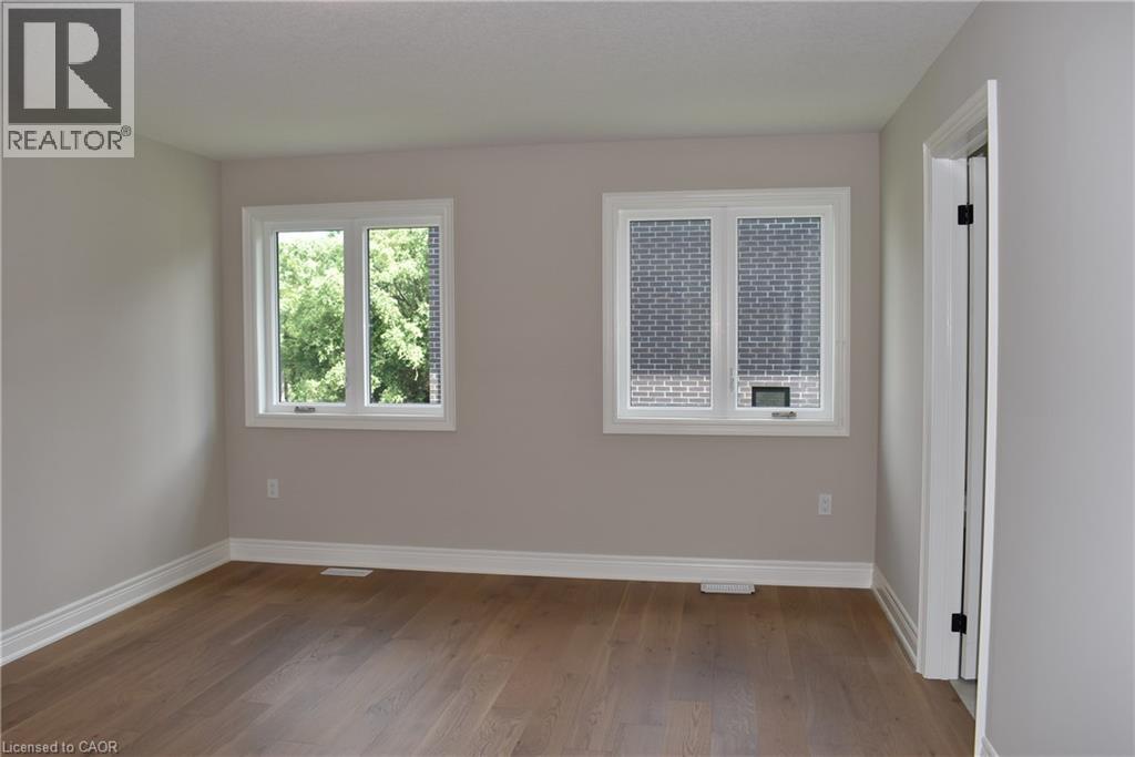 8 Dunlop Road, Hamilton, Ontario  L9B 1J6 - Photo 21 - 40701722