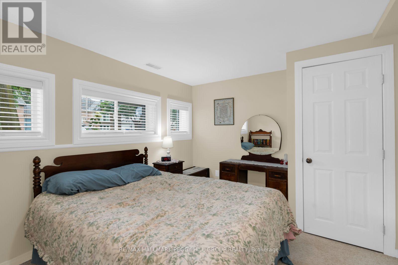 52 Harbour Crescent, Wasaga Beach, Ontario  L9Z 1G5 - Photo 11 - S13634900