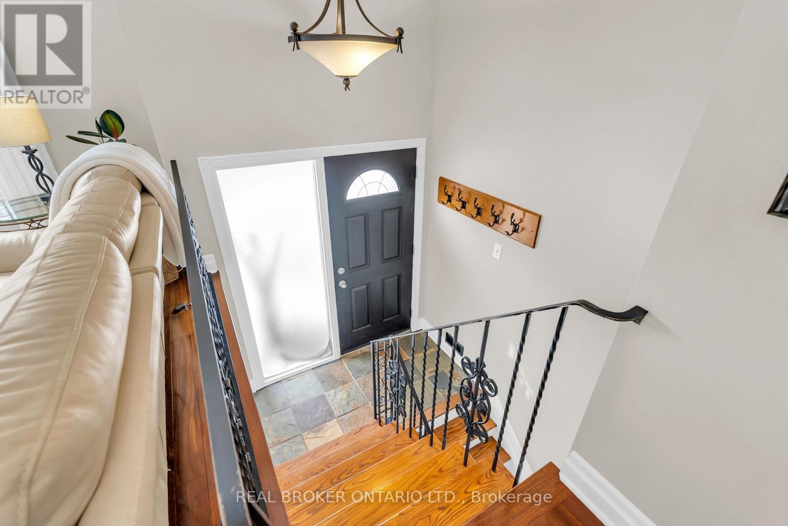 2477 Old Fort Road, Tay, Ontario  L4R 4K3 - Photo 3 - S13634902