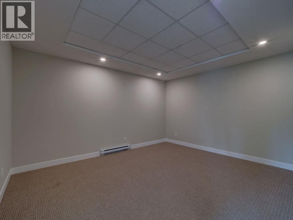 1051 Celia Crescent, Gibsons, British Columbia  V0N 1V7 - Photo 30 - R3118439