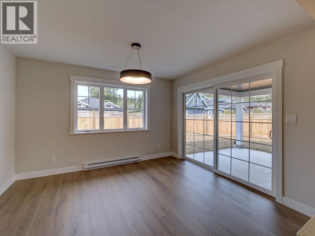 1051 Celia Crescent, Gibsons, British Columbia  V0N 1V7 - Photo 12 - R3118439