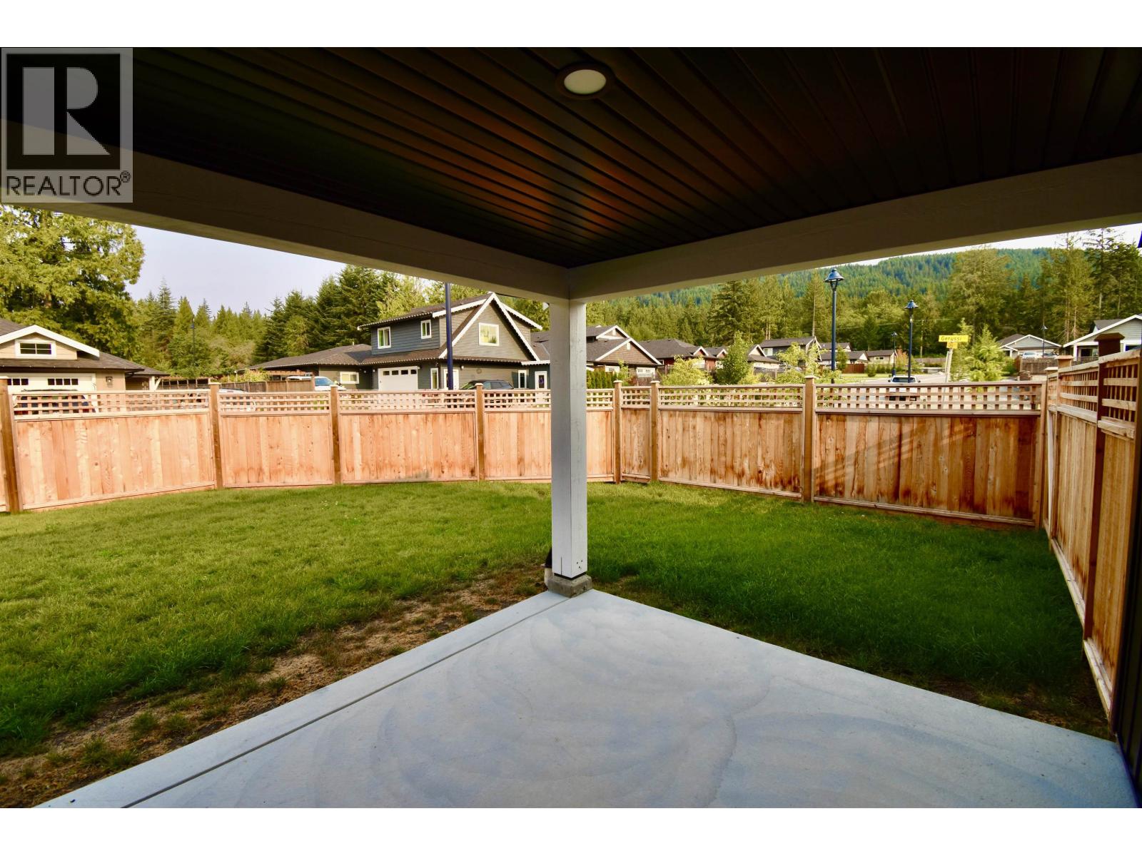 1051 Celia Crescent, Gibsons, British Columbia  V0N 1V7 - Photo 14 - R3118439