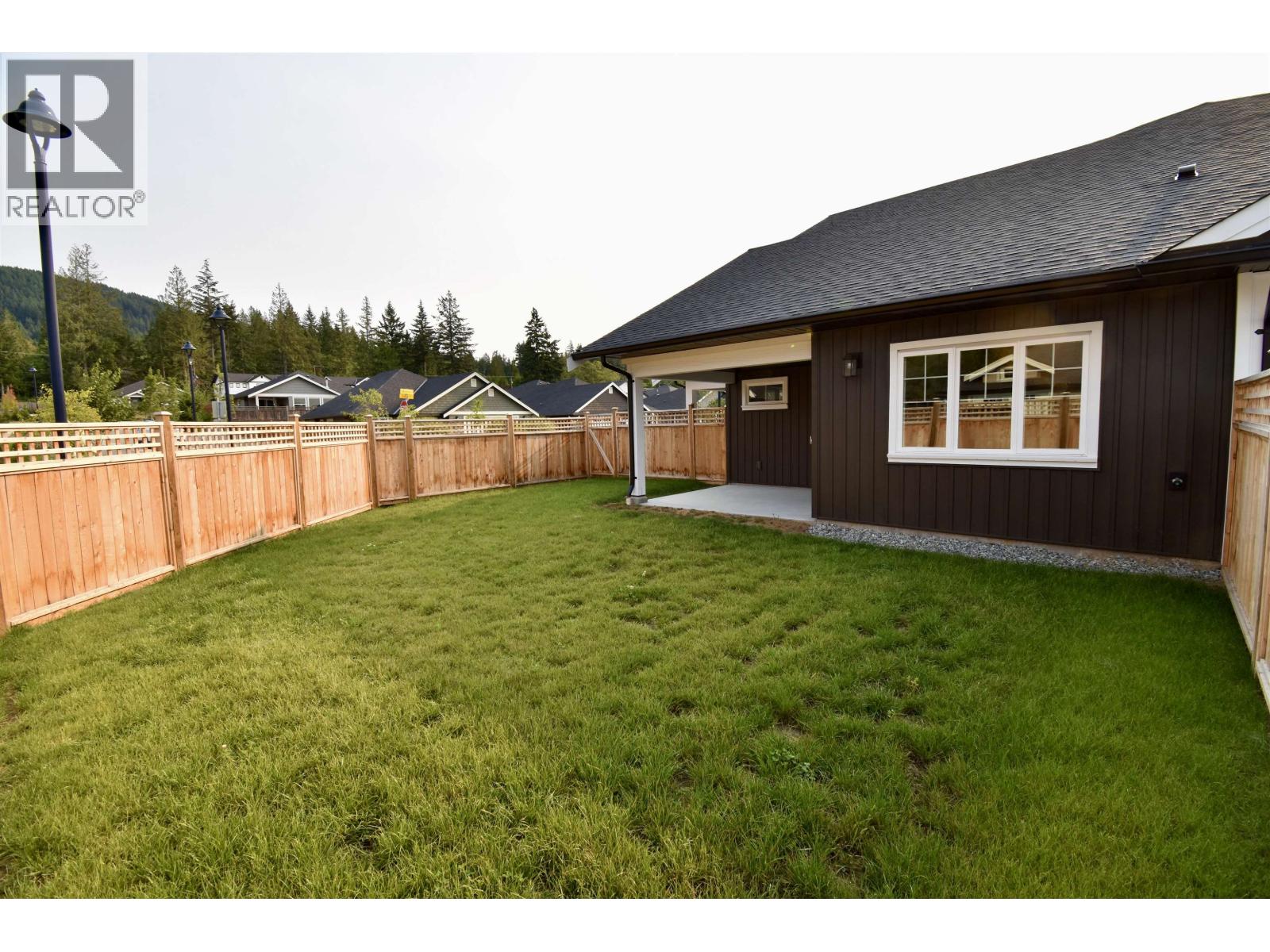 1051 Celia Crescent, Gibsons, British Columbia  V0N 1V7 - Photo 16 - R3118439