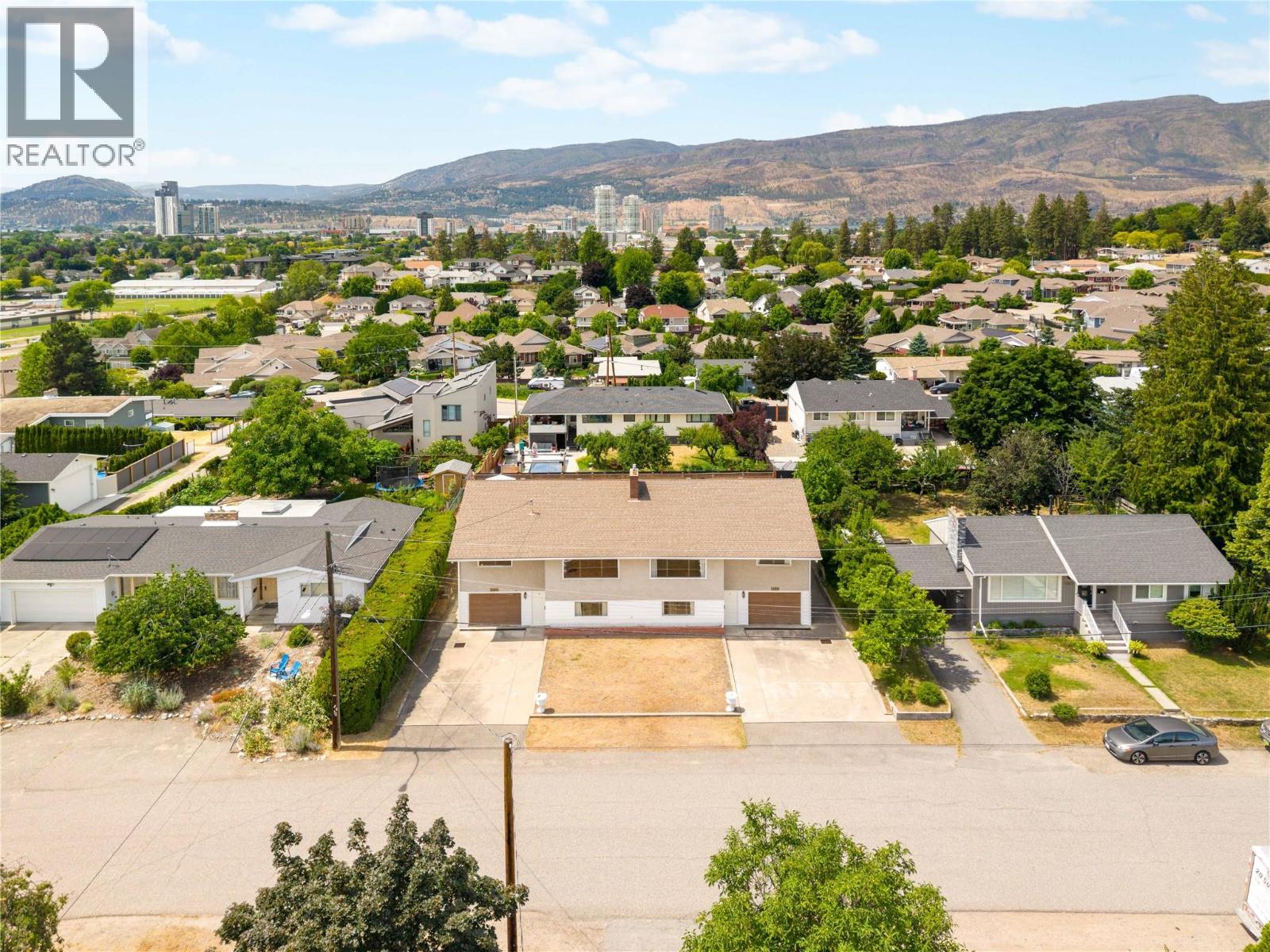 1188&1190 HARTWICK Street, Kelowna, British Columbia