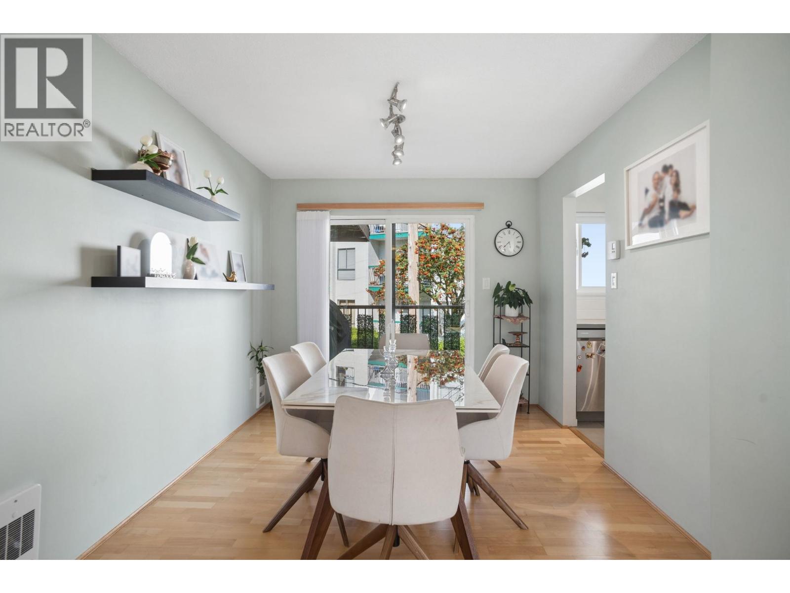 4 220 W 16th Street, North Vancouver, British Columbia  V7M 1T6 - Photo 7 - R3152064