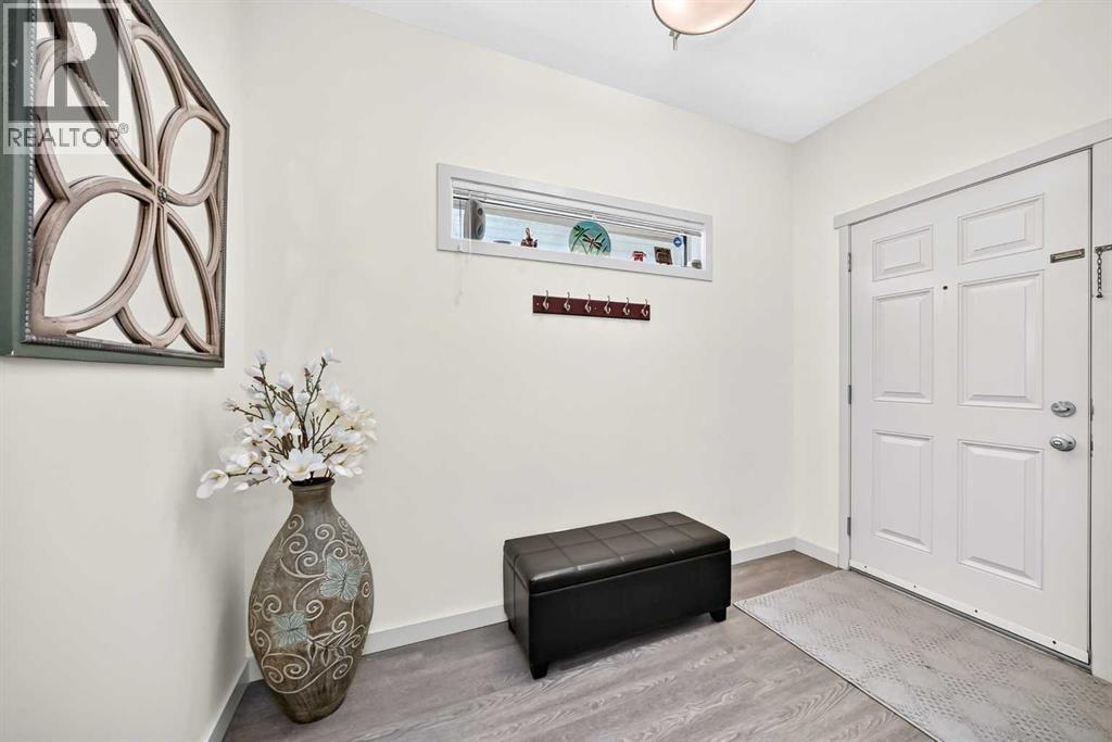279 Copperpond Circle SE, Calgary, Alberta T2Z 0R4 - Photo 3 - A2329183