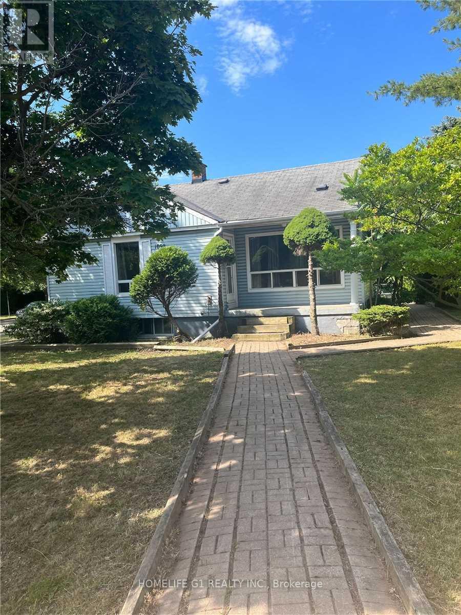 1098 Kent Avenue, Oakville, Ontario  L6H 1Z8 - Photo 3 - W13634812