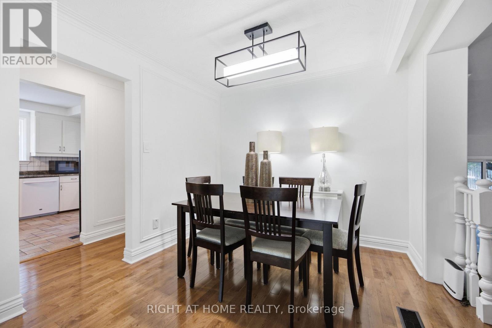 45 Faversham Crescent, Toronto, Ontario  M9C 3X7 - Photo 10 - W13634818