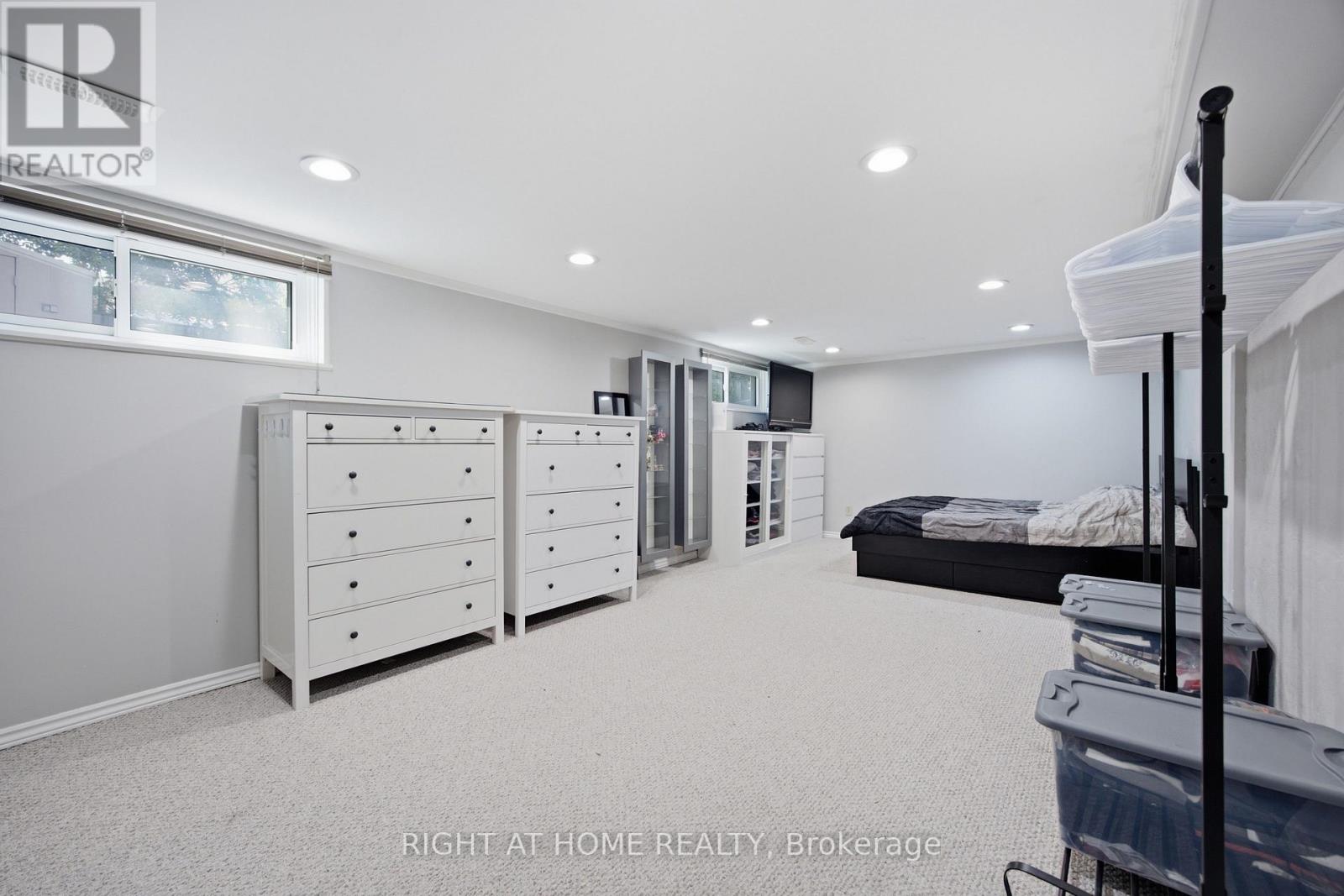 45 Faversham Crescent, Toronto, Ontario  M9C 3X7 - Photo 26 - W13634818