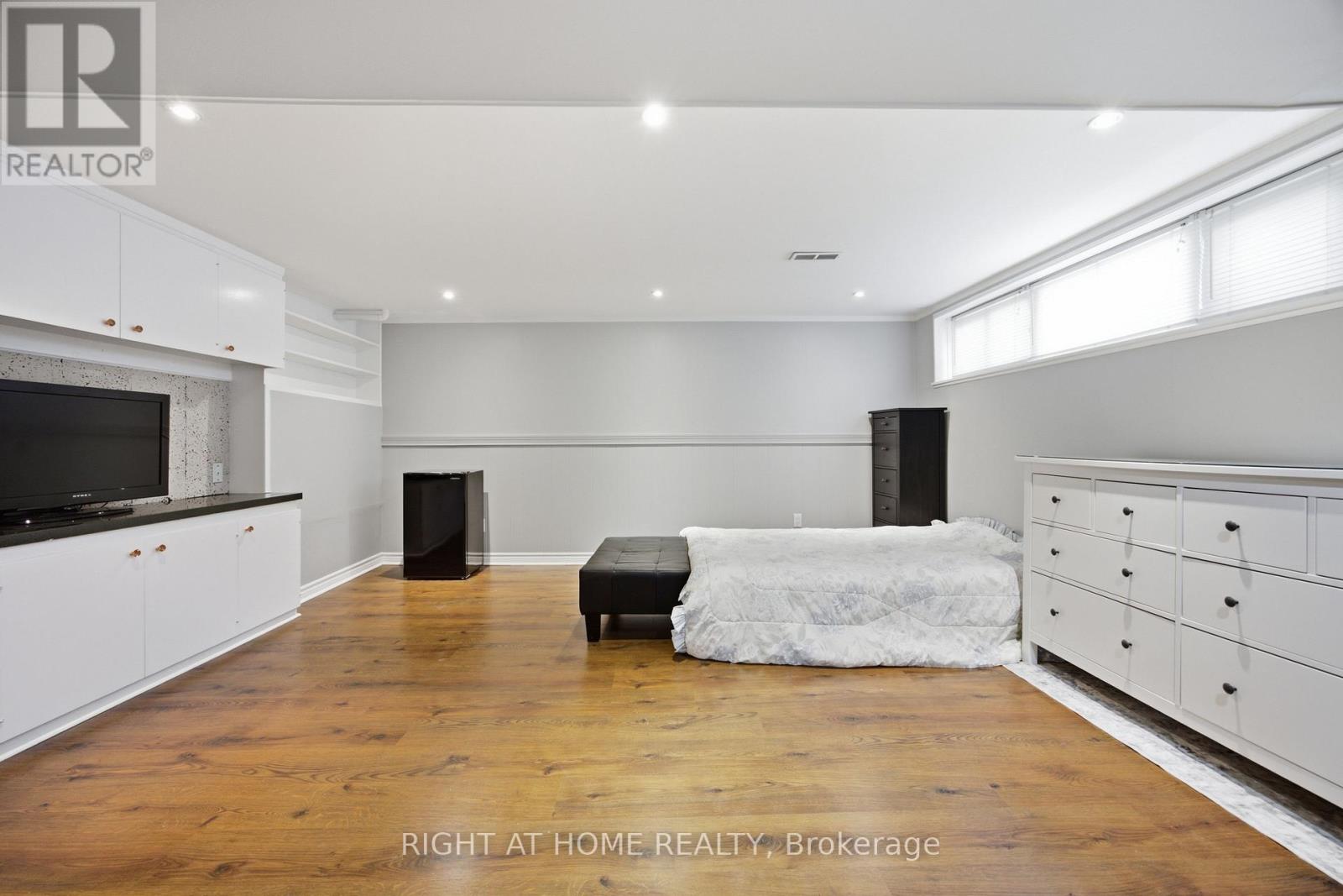 45 Faversham Crescent, Toronto, Ontario  M9C 3X7 - Photo 28 - W13634818