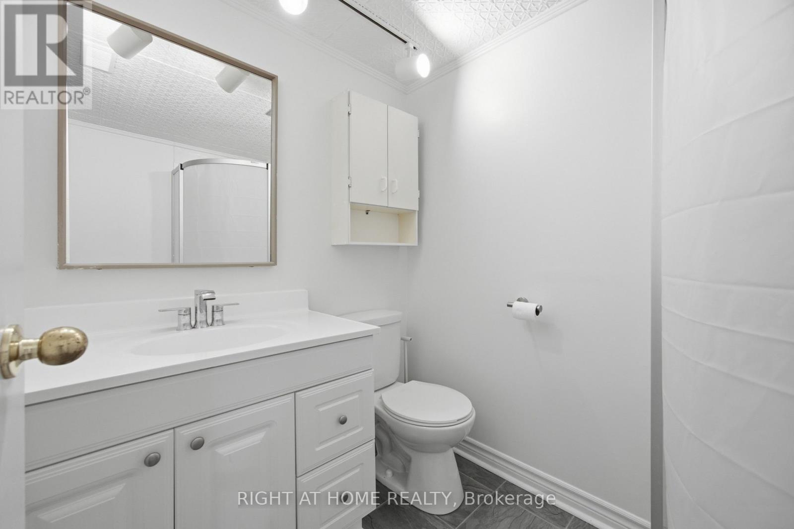 45 Faversham Crescent, Toronto, Ontario  M9C 3X7 - Photo 31 - W13634818