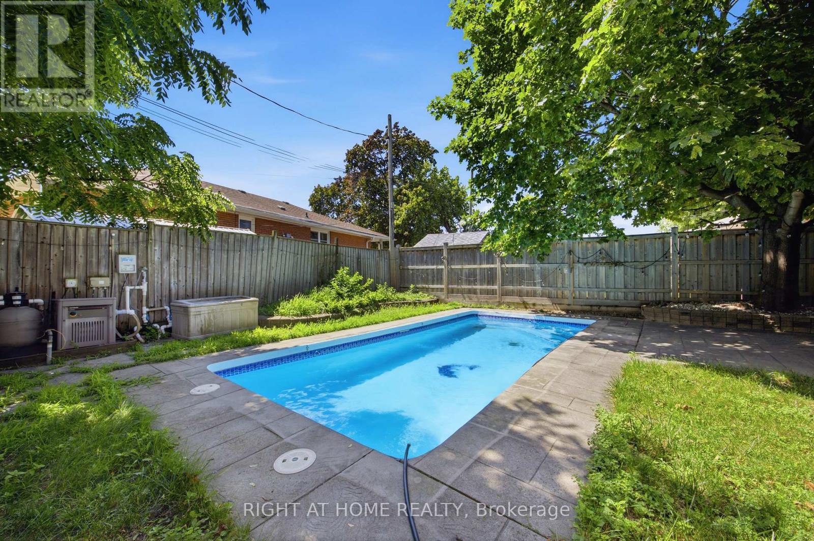 45 Faversham Crescent, Toronto, Ontario  M9C 3X7 - Photo 35 - W13634818
