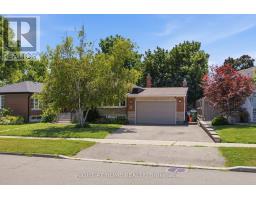 45 FAVERSHAM CRESCENT, Toronto, Ontario