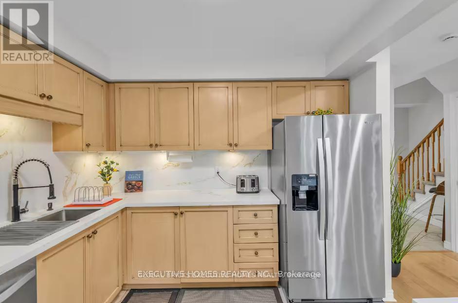 17 - 1245 Stephenson Drive, Burlington, Ontario  L7S 2L9 - Photo 9 - W13634820