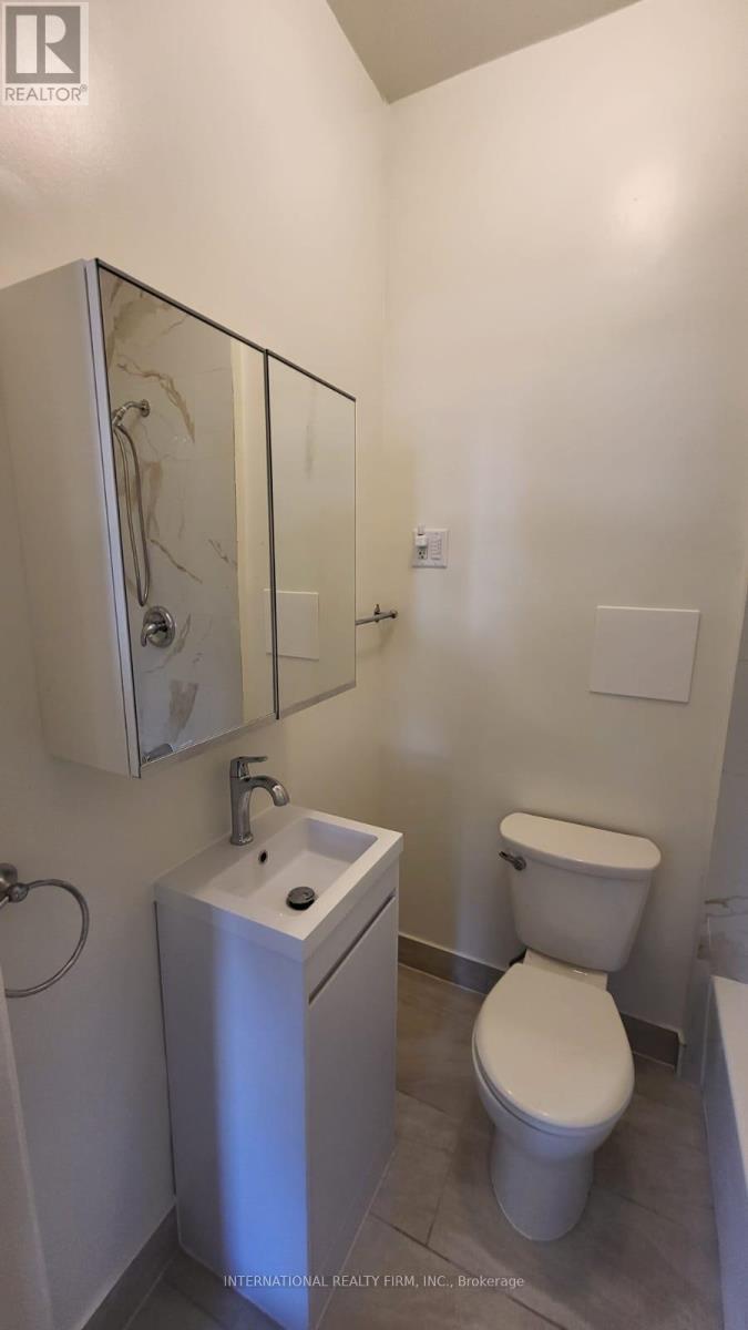 2 - 7 Thomas Street, Mississauga, Ontario  L5M 1Y4 - Photo 3 - W13634838