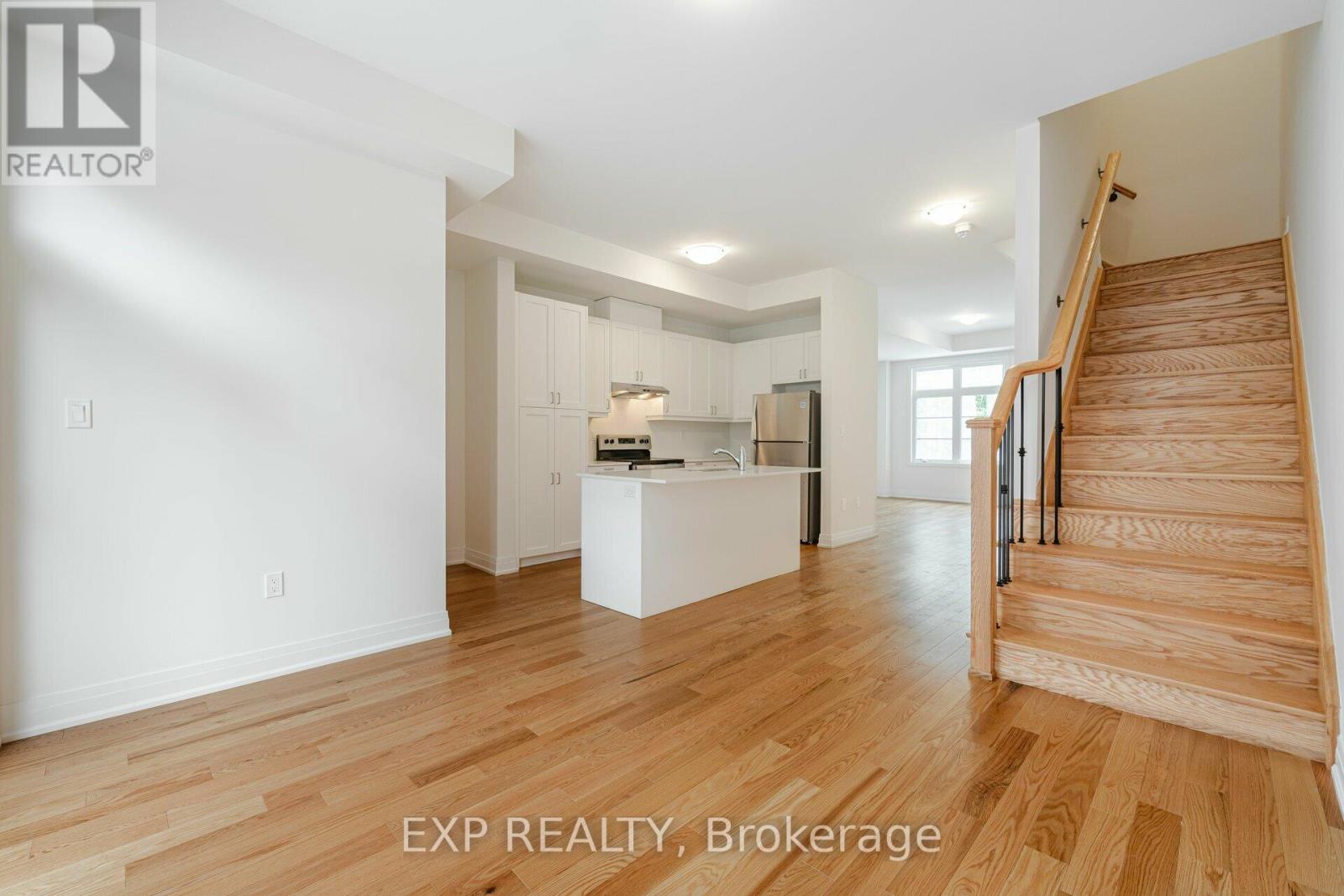 209 Wyndham Street, Mississauga, Ontario  L5M 2S5 - Photo 16 - W13634936
