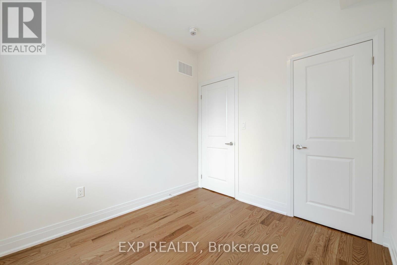 209 Wyndham Street, Mississauga, Ontario  L5M 2S5 - Photo 29 - W13634936