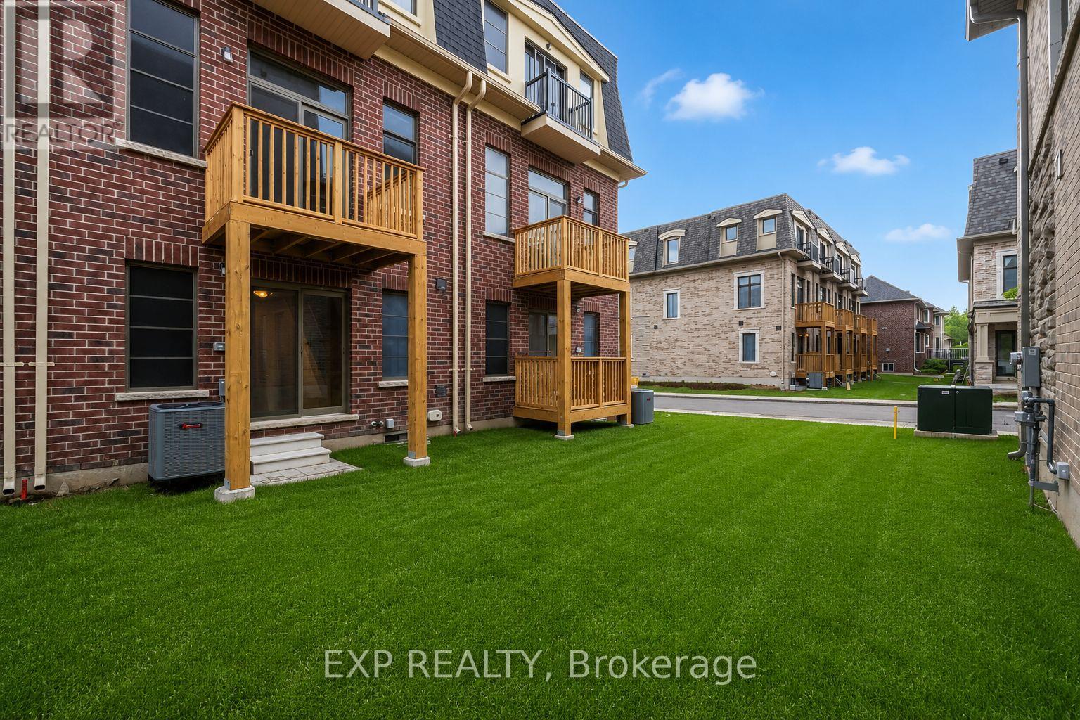 209 Wyndham Street, Mississauga, Ontario  L5M 2S5 - Photo 34 - W13634936