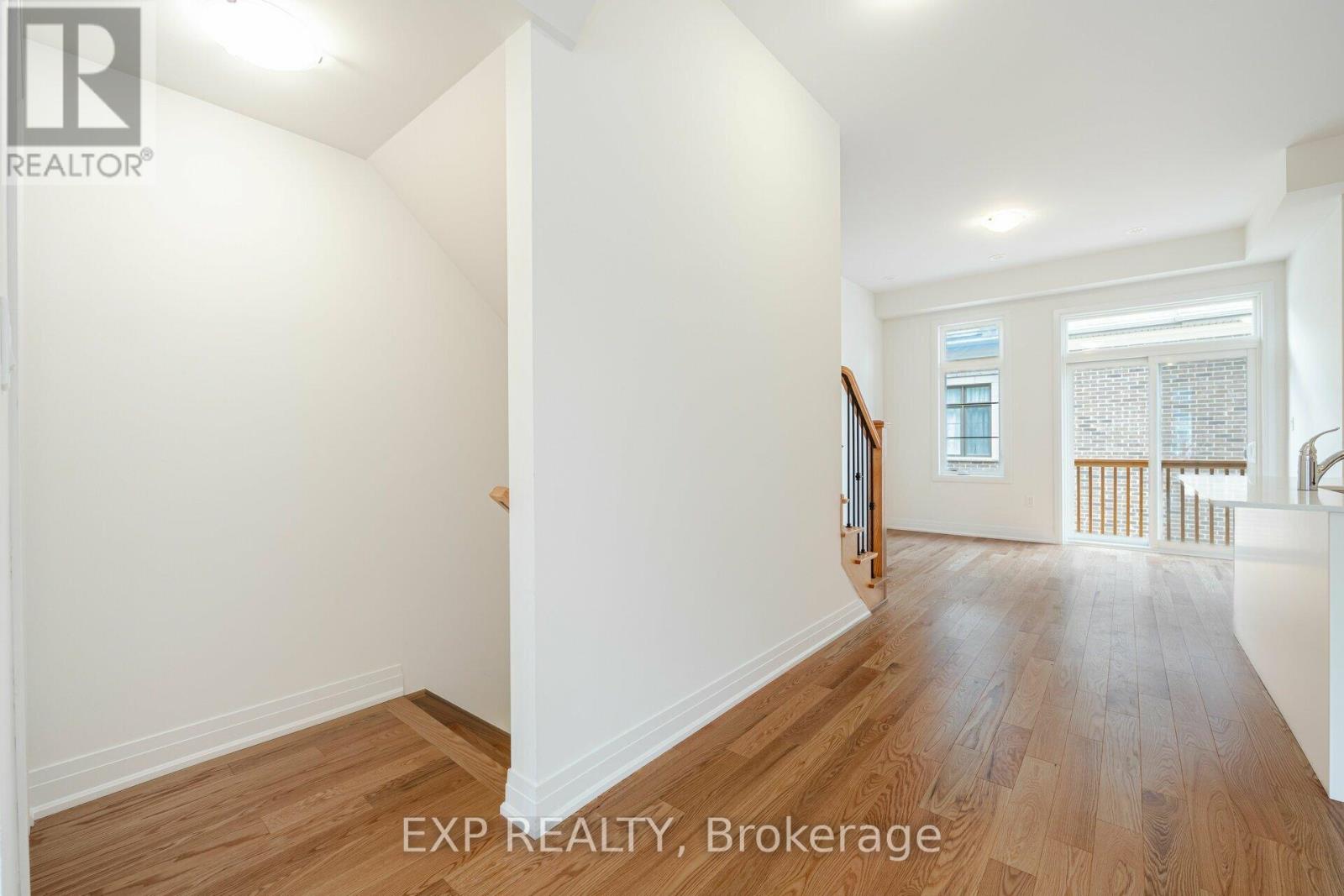 209 Wyndham Street, Mississauga, Ontario  L5M 2S5 - Photo 7 - W13634936