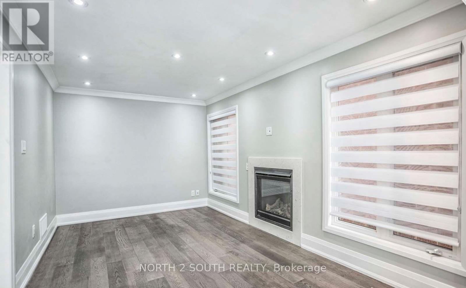 Upper - 37 Loire Court, Toronto, Ontario M9V 4Z7 - Photo 12 - W13634986