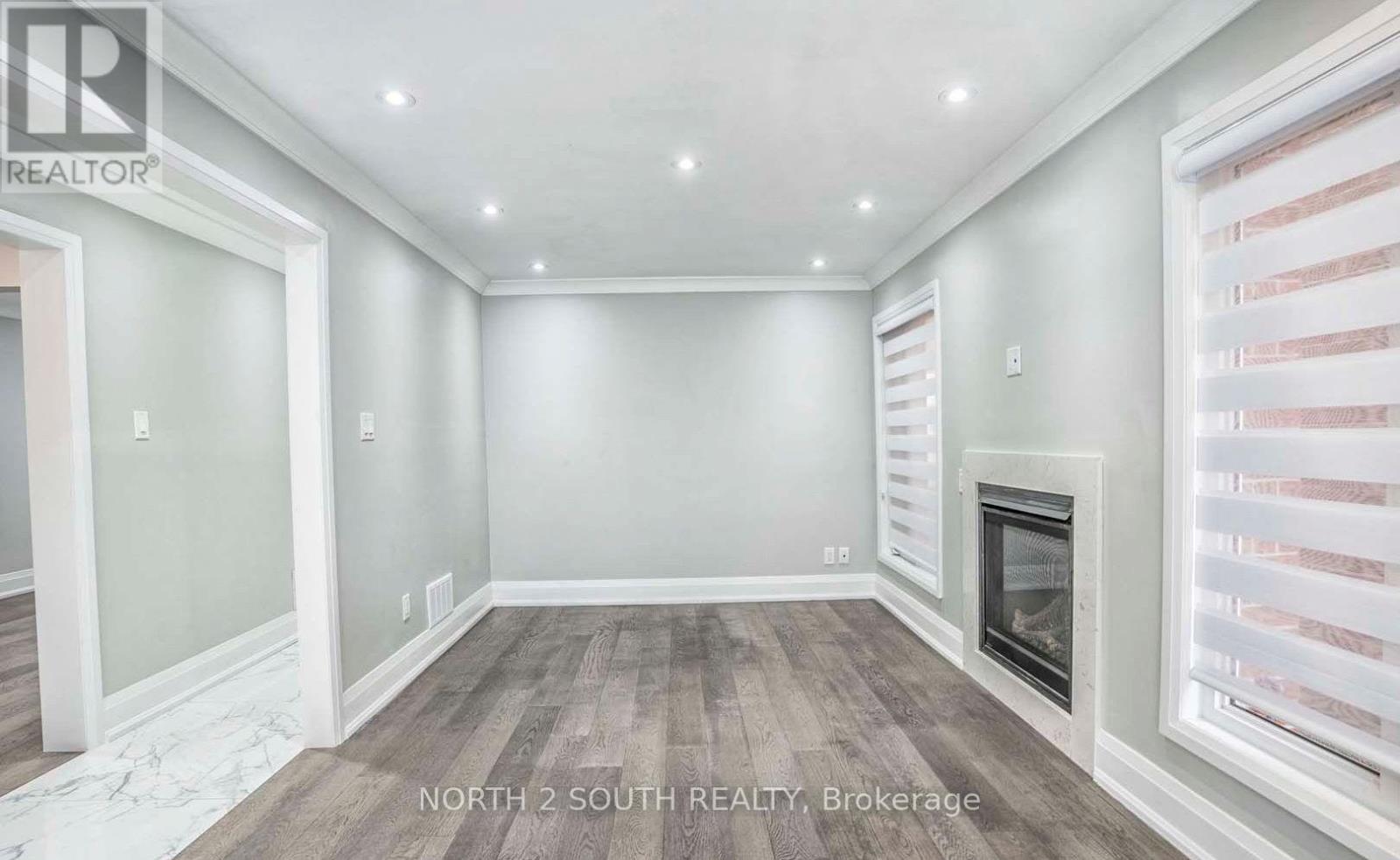 Upper - 37 Loire Court, Toronto, Ontario M9V 4Z7 - Photo 13 - W13634986