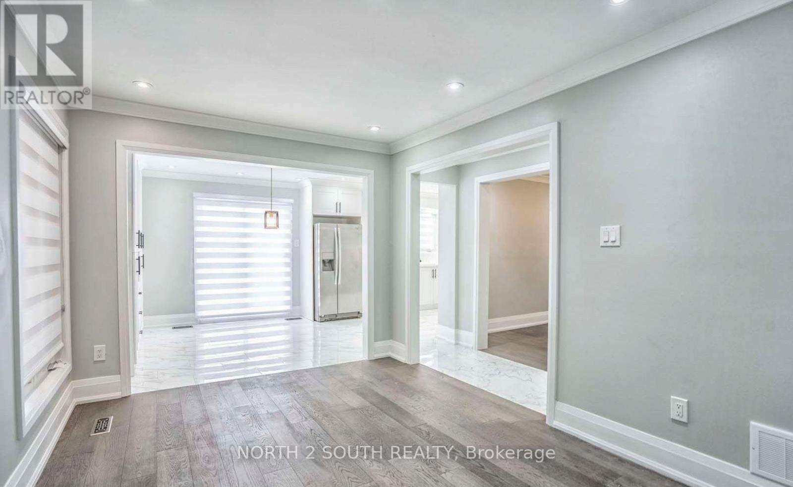 Upper - 37 Loire Court, Toronto, Ontario M9V 4Z7 - Photo 15 - W13634986