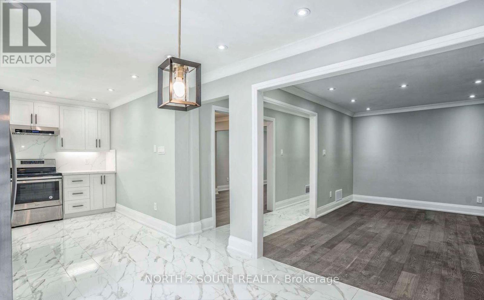 Upper - 37 Loire Court, Toronto, Ontario M9V 4Z7 - Photo 18 - W13634986