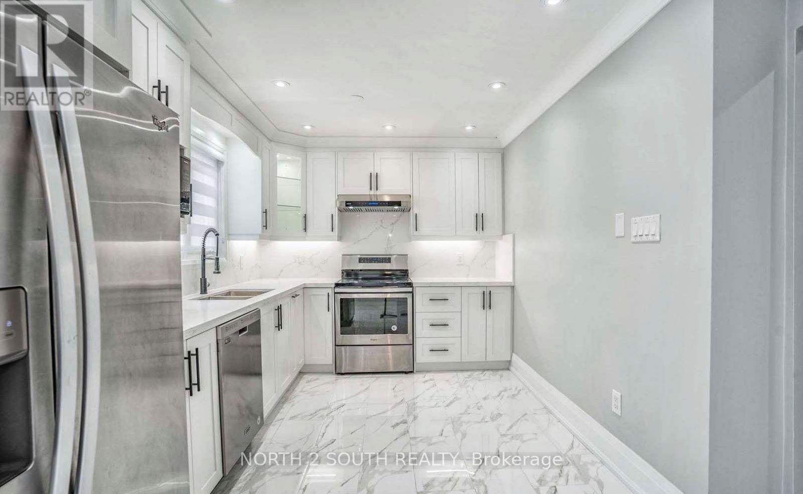 Upper - 37 Loire Court, Toronto, Ontario M9V 4Z7 - Photo 19 - W13634986