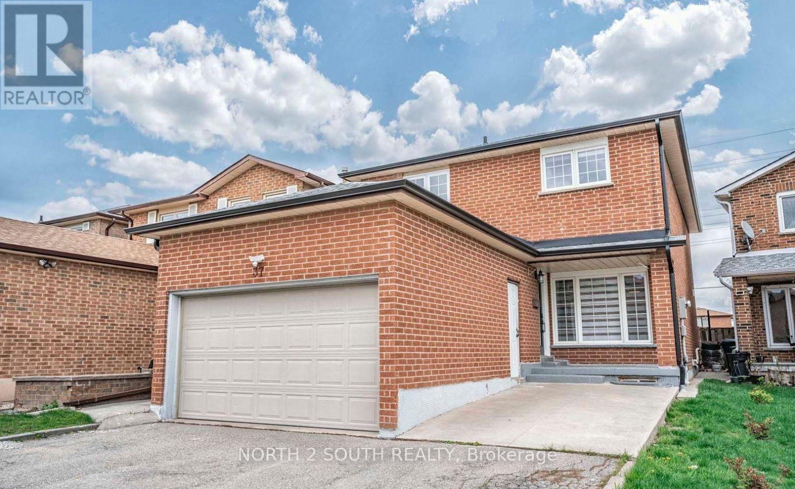 Upper - 37 Loire Court, Toronto, Ontario M9V 4Z7 - Photo 2 - W13634986