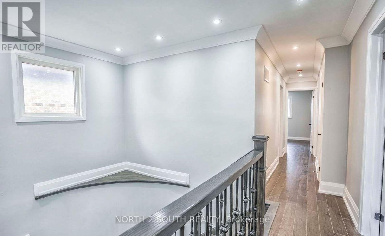 Upper - 37 Loire Court, Toronto, Ontario M9V 4Z7 - Photo 24 - W13634986