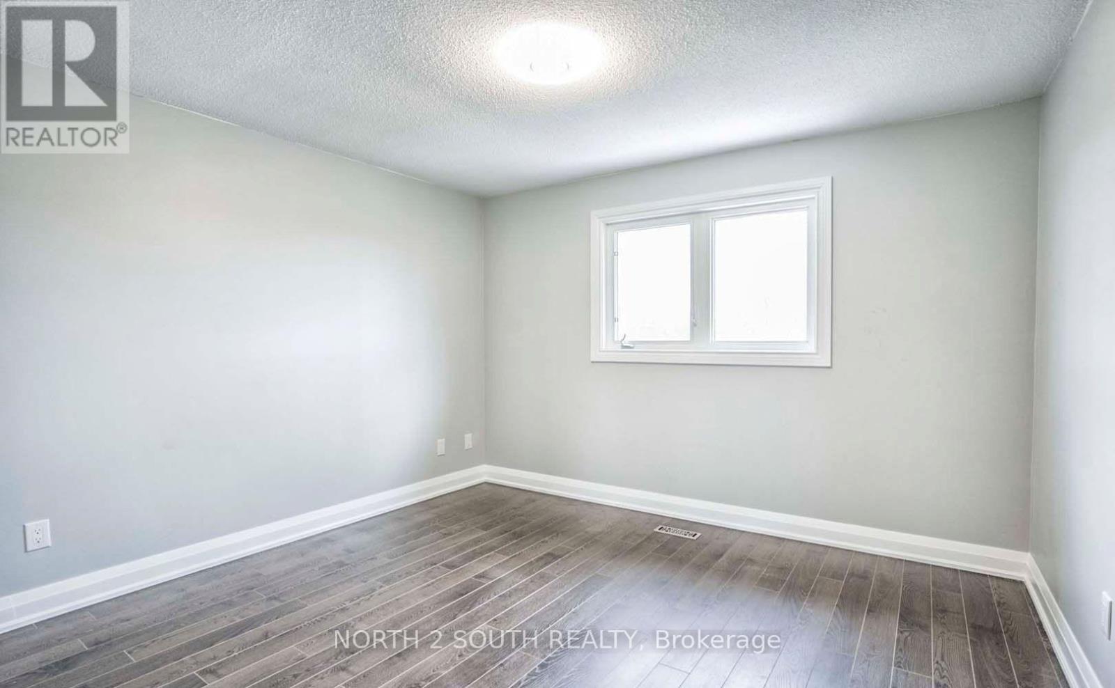 Upper - 37 Loire Court, Toronto, Ontario M9V 4Z7 - Photo 29 - W13634986