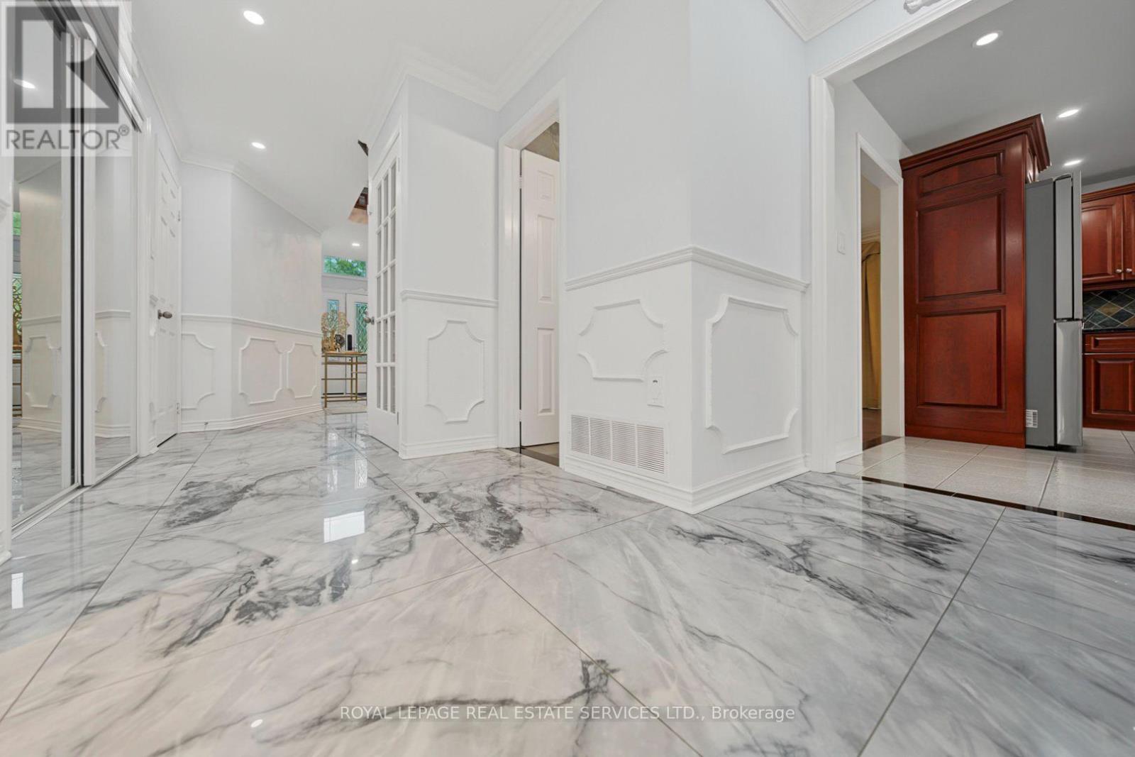 2143 Brays Lane, Oakville, Ontario  L6M 2T2 - Photo 14 - W13635026