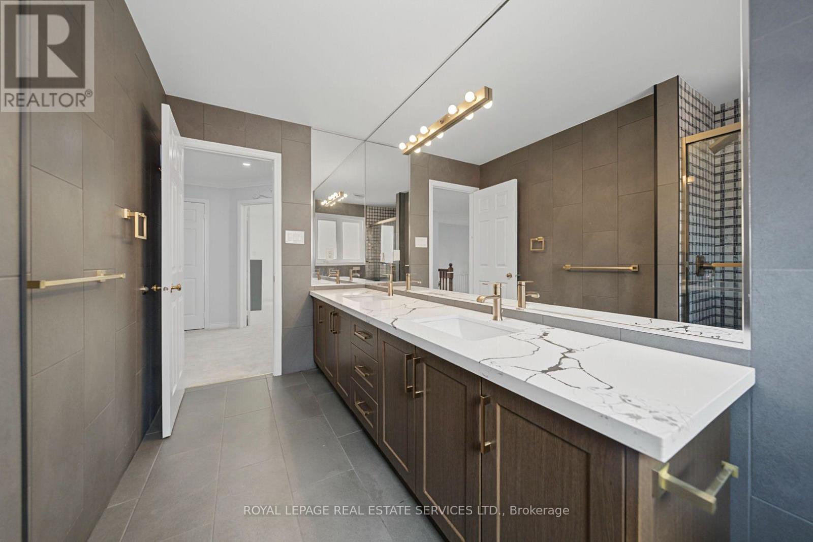 2143 Brays Lane, Oakville, Ontario  L6M 2T2 - Photo 25 - W13635026