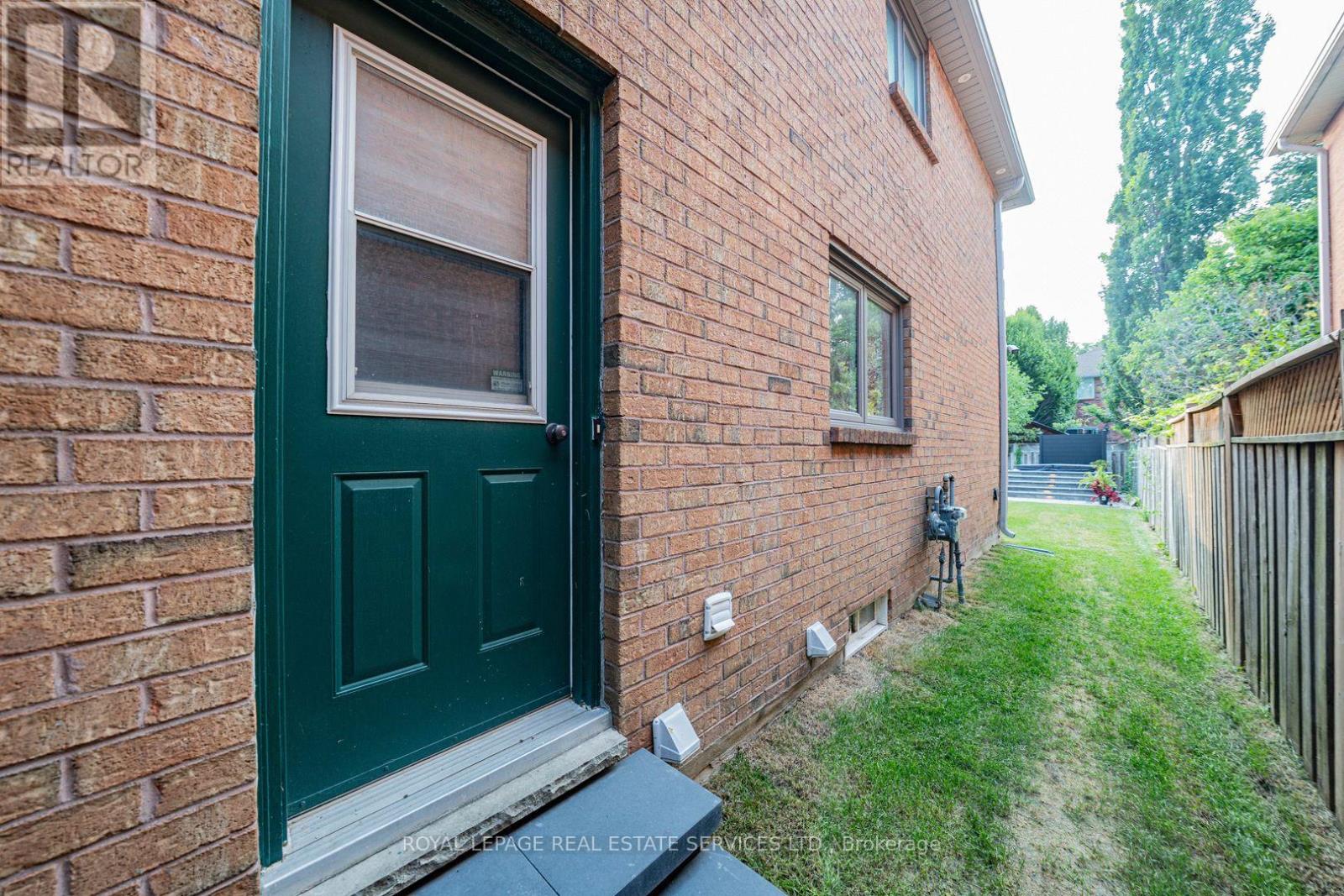 2143 Brays Lane, Oakville, Ontario  L6M 2T2 - Photo 36 - W13635026
