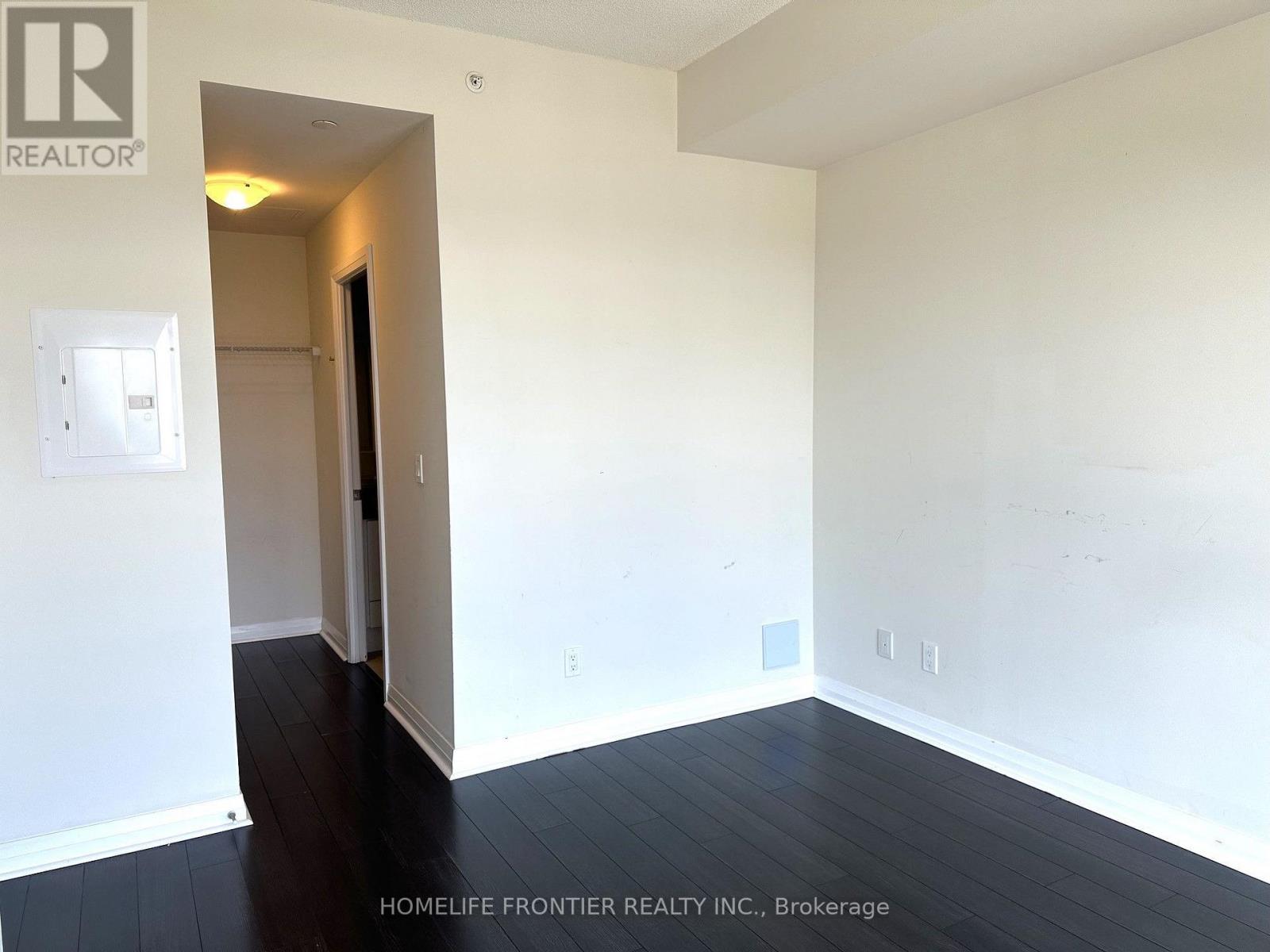1607 - 55 Eglinton Avenue W, Mississauga, Ontario  L5R 0E4 - Photo 13 - W13635046