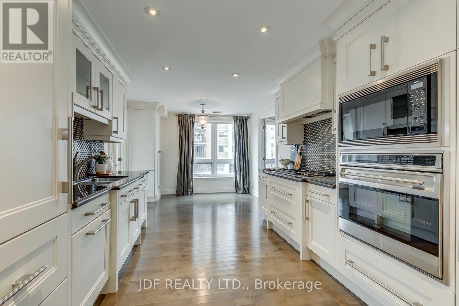 402 - 111 Forsythe Street, Oakville, Ontario  L6K 3J9 - Photo 14 - W13635096