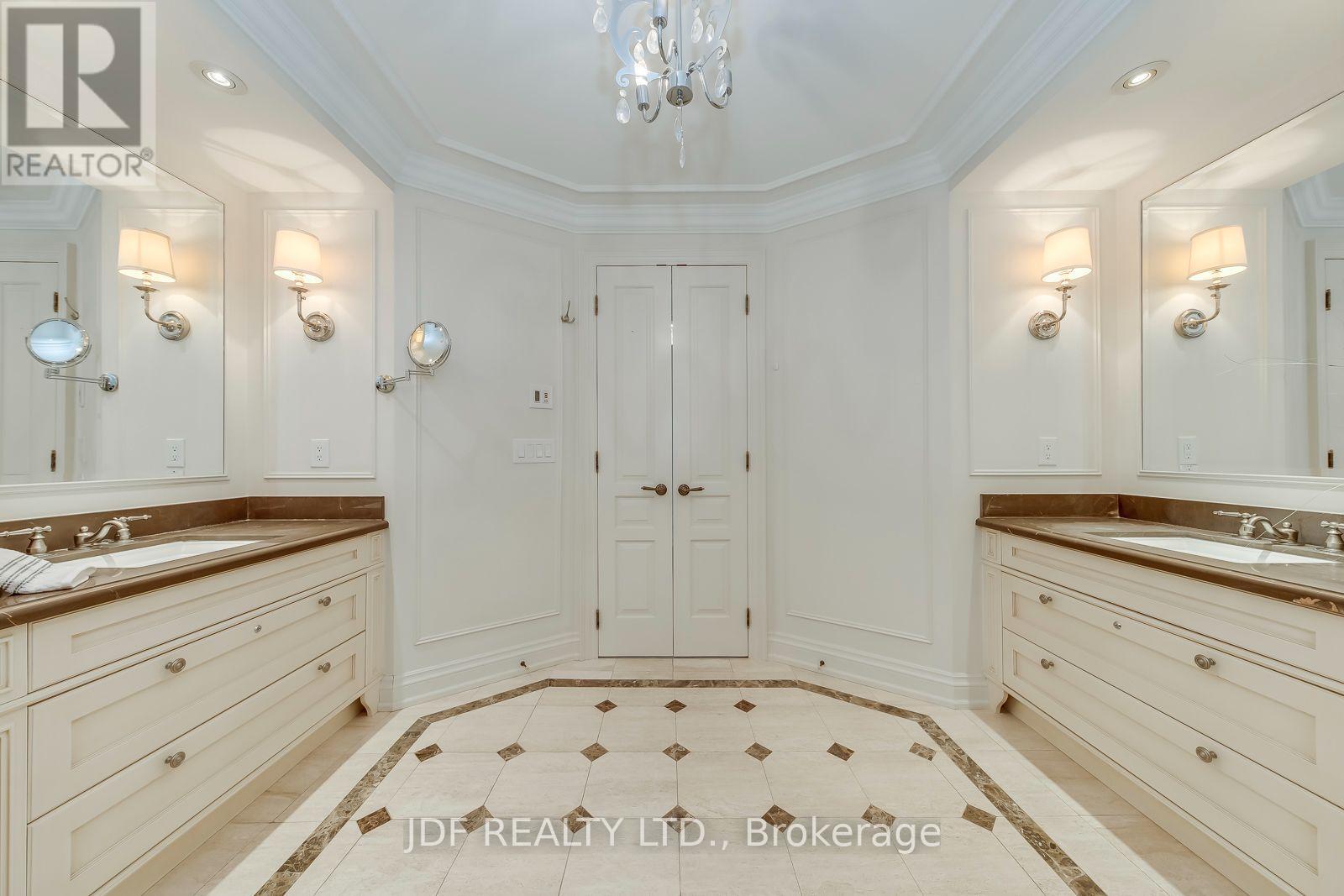 402 - 111 Forsythe Street, Oakville, Ontario  L6K 3J9 - Photo 19 - W13635096