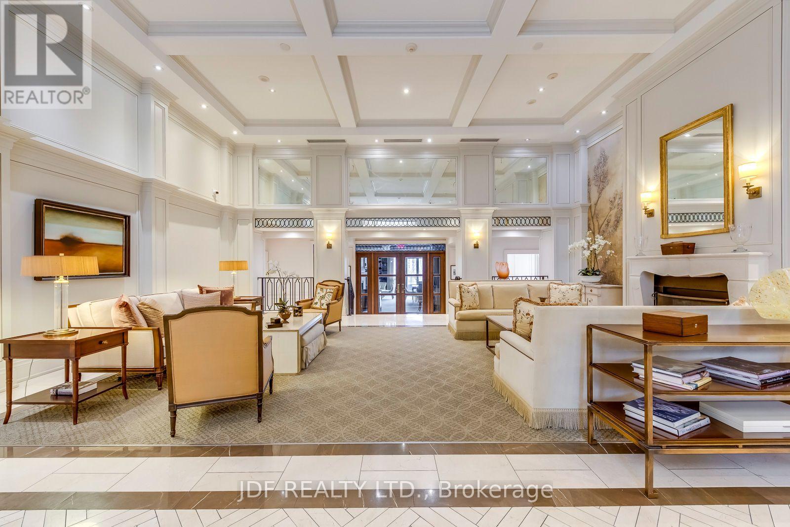 402 - 111 Forsythe Street, Oakville, Ontario  L6K 3J9 - Photo 6 - W13635096