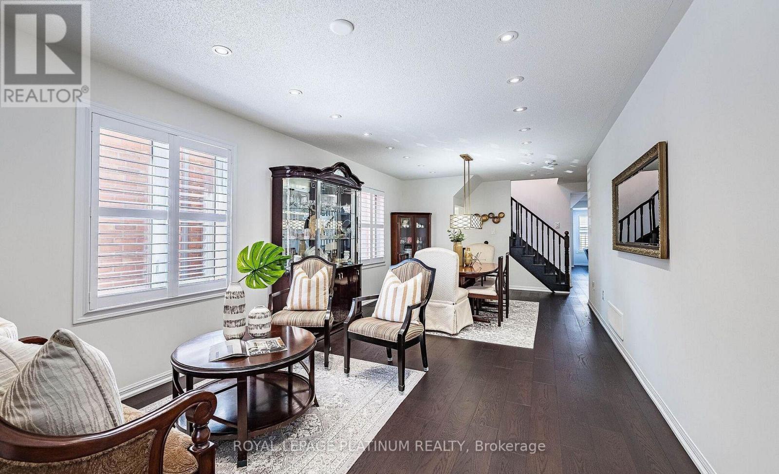 43 Arkwright Drive, Brampton, Ontario  L7A 0V2 - Photo 5 - W13635106