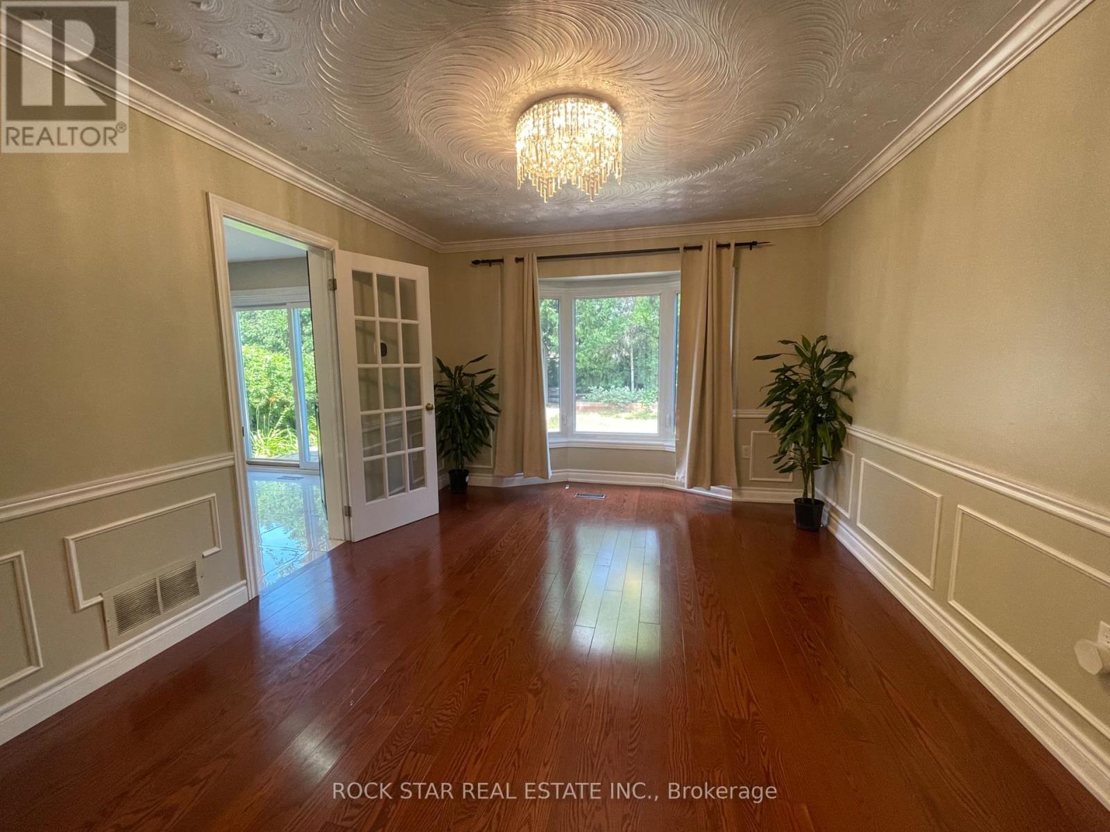 106 Milbourne Crescent, Oakville, Ontario  L6H 5P1 - Photo 8 - W13635110