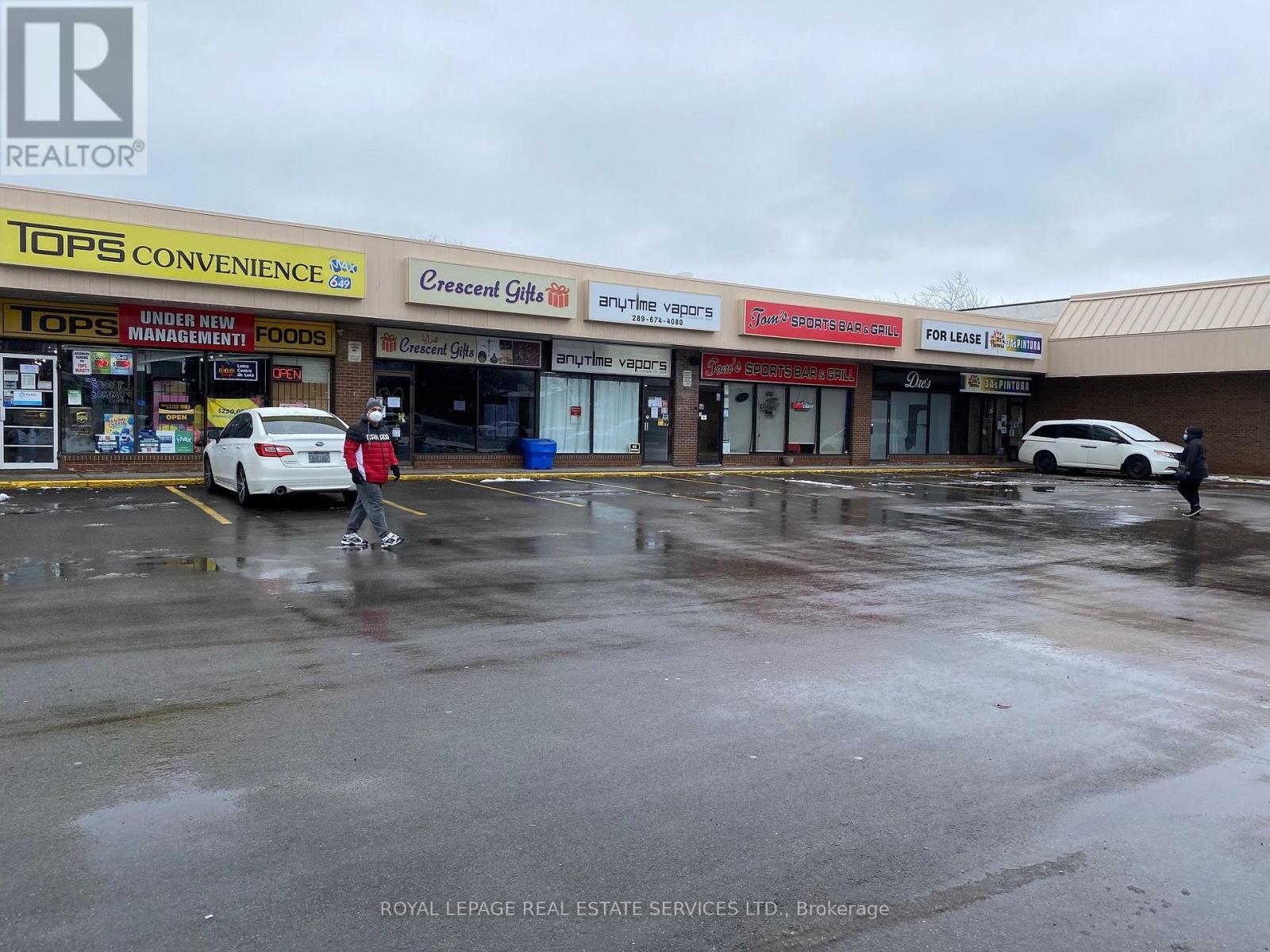 4 - 969 Upper Ottawa Street, Hamilton, Ontario L8T 4V9 - Photo 2 - X13635060