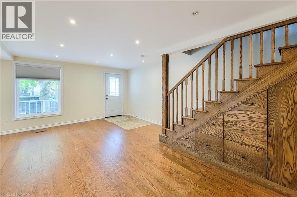 319 King Street W, Dundas, Ontario  L9H 1W5 - Photo 18 - 40853170