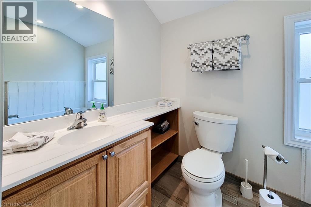 319 King Street W, Dundas, Ontario  L9H 1W5 - Photo 38 - 40853170