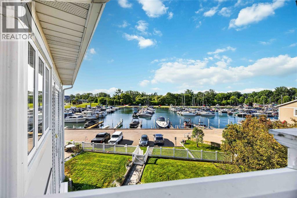 1520 Venetian Boulevard Unit# M-306, Point Edward, Ontario  N7T 7Z8 - Photo 2 - 26018395