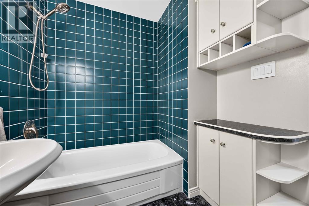 1520 Venetian Boulevard Unit# M-306, Point Edward, Ontario  N7T 7Z8 - Photo 25 - 26018395