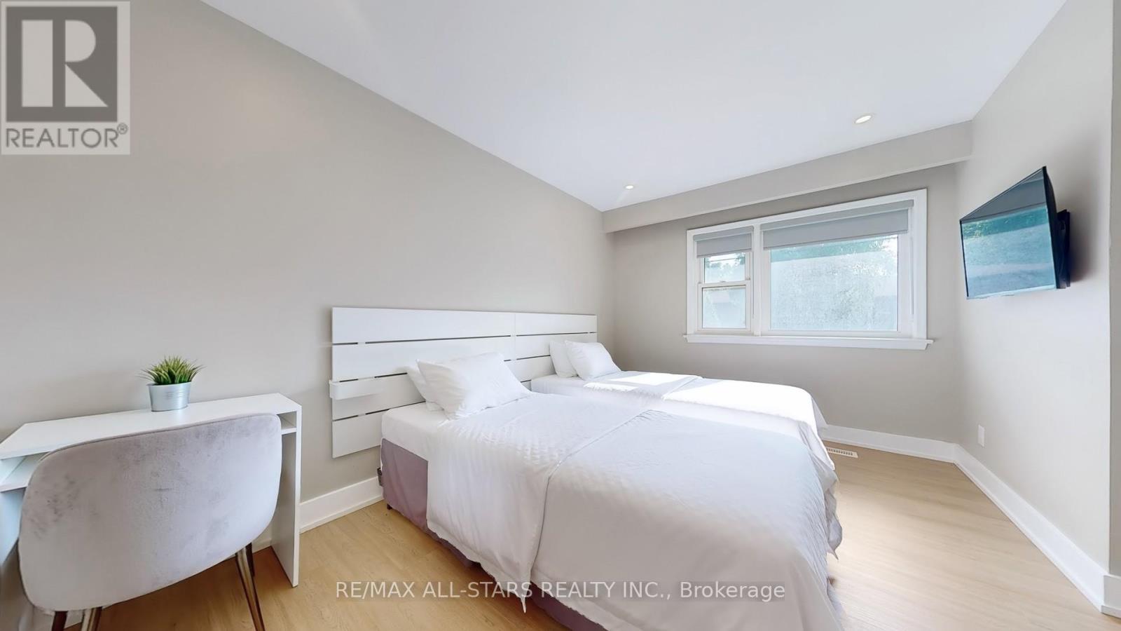105 Betty Ann Drive, Toronto, Ontario  M2N 1X1 - Photo 15 - C13634674